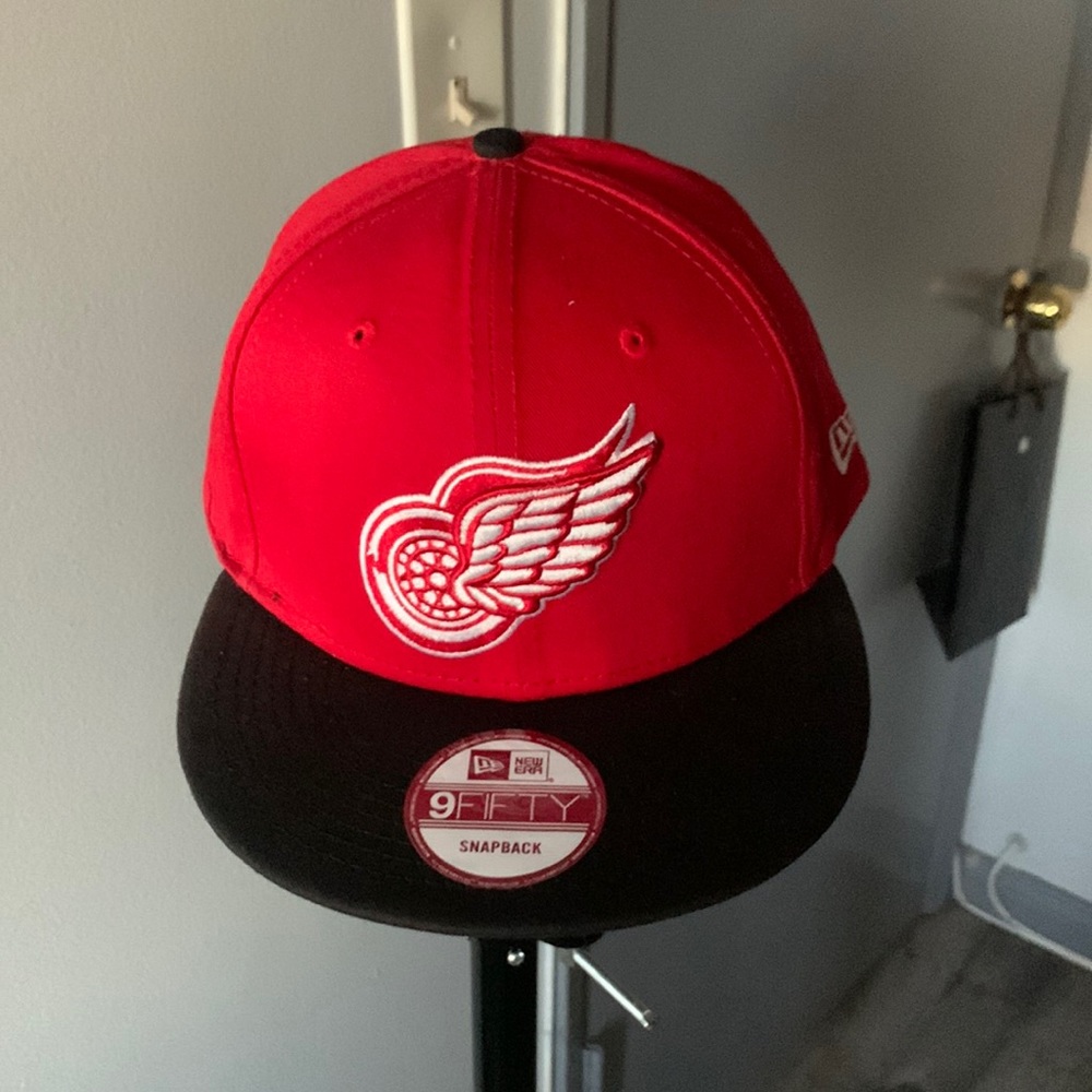 New Era Detroit Red Wings SnapBack Cap NEW